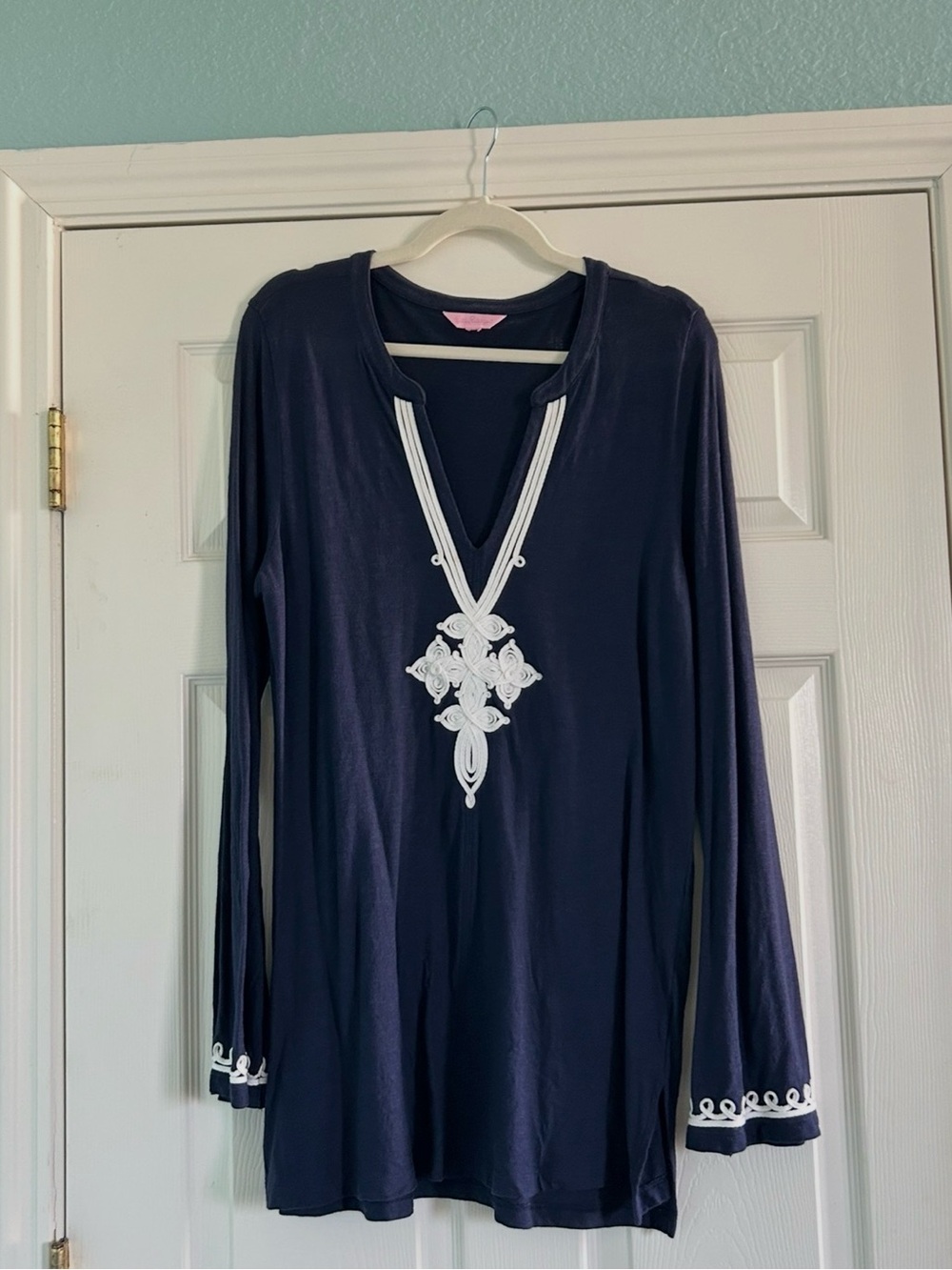 Lilly Pulitzer Thea embellished Tunic, Navy. L. EUC